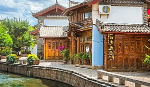 丽江大理香格里拉旅游攻略(丽江大理香格里拉旅游攻略图)