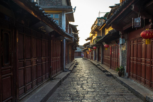 腾冲瑞丽芒市旅游攻略(腾冲瑞丽芒市旅游攻略自驾游)