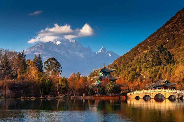 丽江到雪山旅游攻略(丽江到雪山旅游攻略路线)