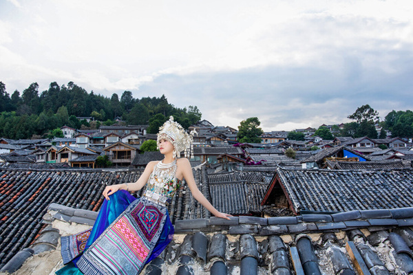 西双版纳旅游团多少钱(西双版纳旅游团多少钱?)