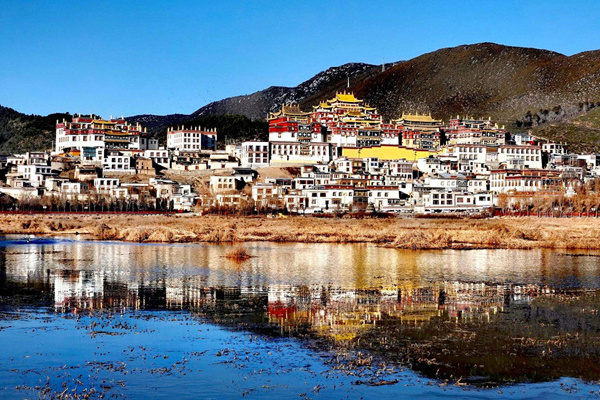 南昌至大理旅游攻略(南昌至大理旅游攻略路线)