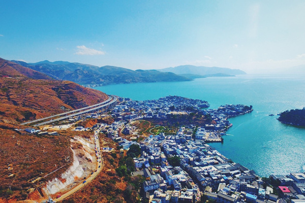 西双版纳旅游说说(西双版纳旅游说说心情经典短语)