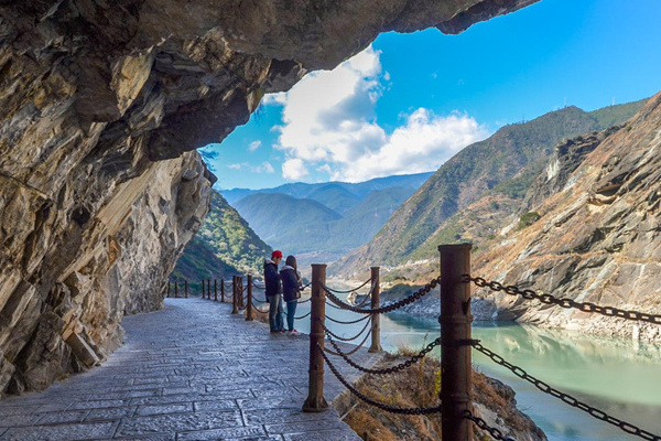 大理旅游景点攻略跟团游(大理旅游景点攻略跟团游推荐)