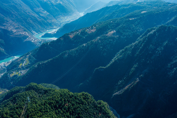 丽江到大理的旅游攻略(丽江到大理的旅游攻略路线)