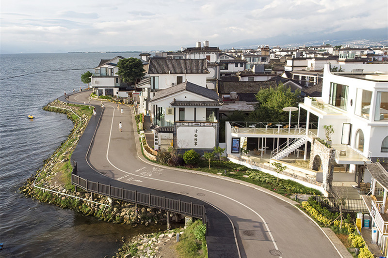 跟团去云南旅游多少钱(跟团去云南旅游多少钱一个人)