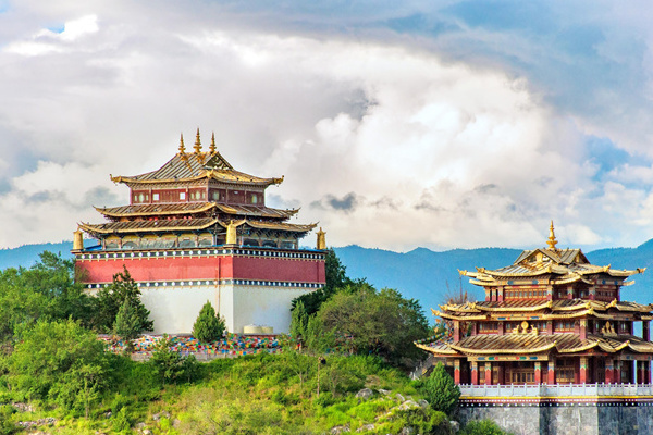 丽江旅游要花多少钱(去大理丽江旅游要花多少钱)
