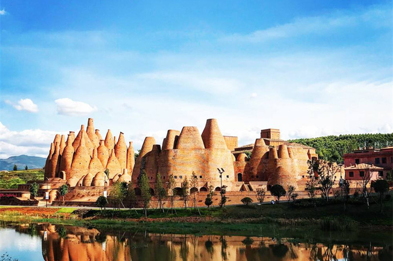 西双版纳旅游穿搭夏季(西双版纳旅游穿衣搭配)