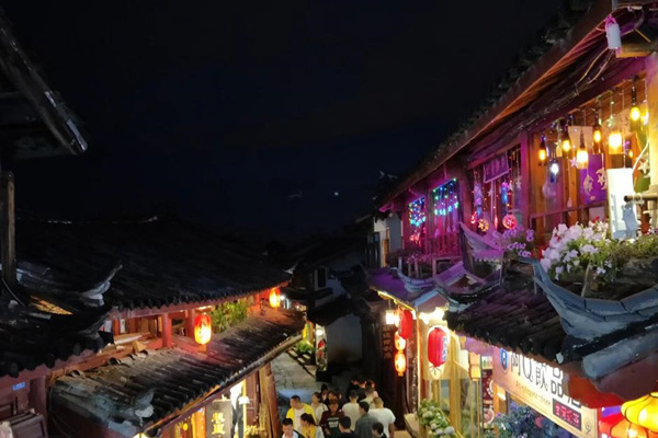 自驾旅游攻略香格里拉(自驾旅游攻略香格里拉路线)