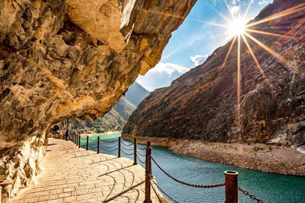 丽江旅游人群(丽江旅游人群分析)