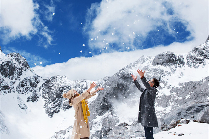 西双版纳旅游 7月(西双版纳旅游7月人多吗)
