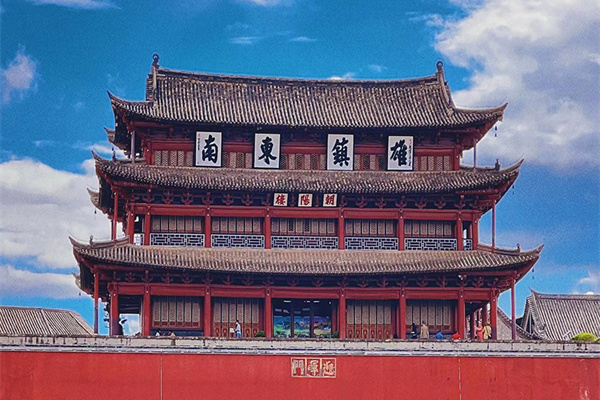 云南大理包车旅游攻略(云南大理包车旅游攻略路线)