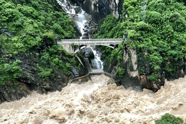 西双版纳旅游景区线路(西双版纳旅游线路怎么走?)