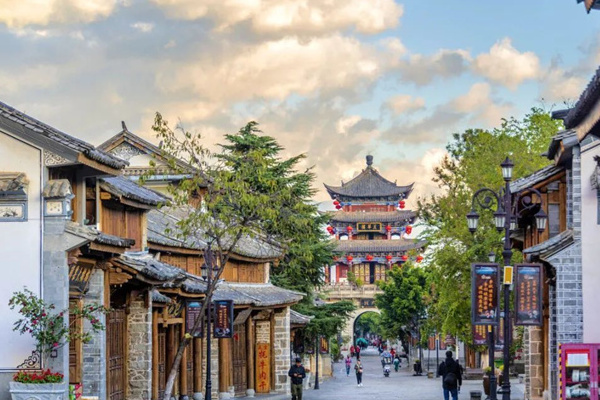 香格里拉丽江大理旅游攻略(云南丽江大理香格里拉旅游攻略)